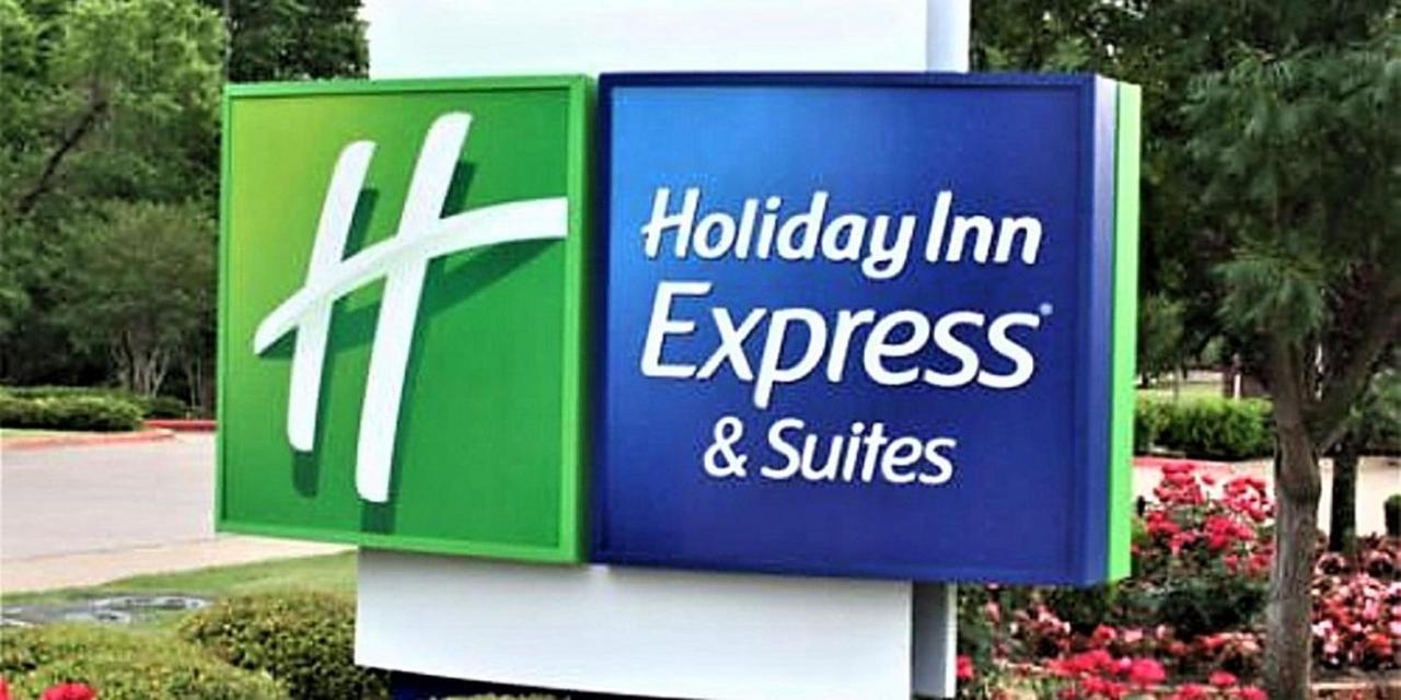 Holiday Inn Express & Suites - Detroit - Dearborn By Ihg Bagian luar foto