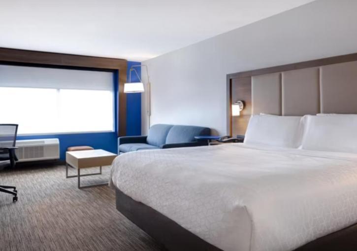 Holiday Inn Express & Suites - Detroit - Dearborn By Ihg Bagian luar foto