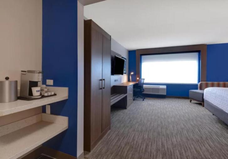 Holiday Inn Express & Suites - Detroit - Dearborn By Ihg Bagian luar foto