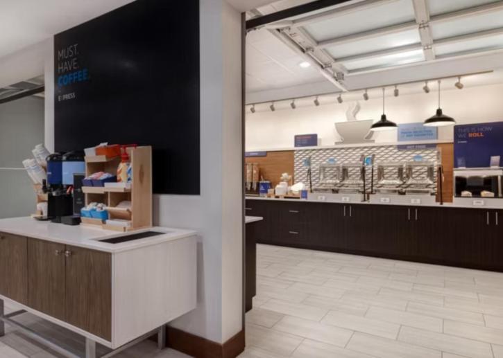 Holiday Inn Express & Suites - Detroit - Dearborn By Ihg Bagian luar foto