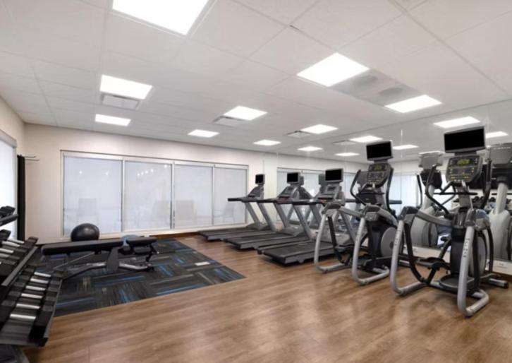 Holiday Inn Express & Suites - Detroit - Dearborn By Ihg Bagian luar foto